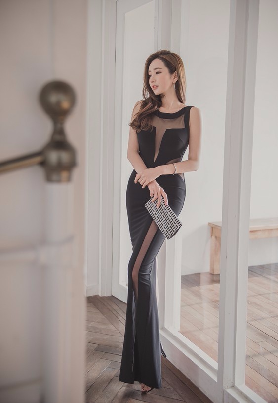 形象百变涩婷婷,涩婷婷性感又不失女人味(图1)