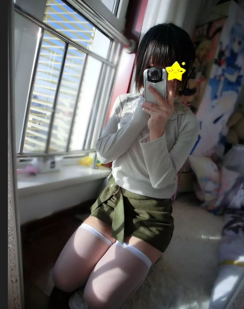 软妹摇摇乐，Coser_软妹摇摇乐yoyo-Fantia订阅精美图集(图1)